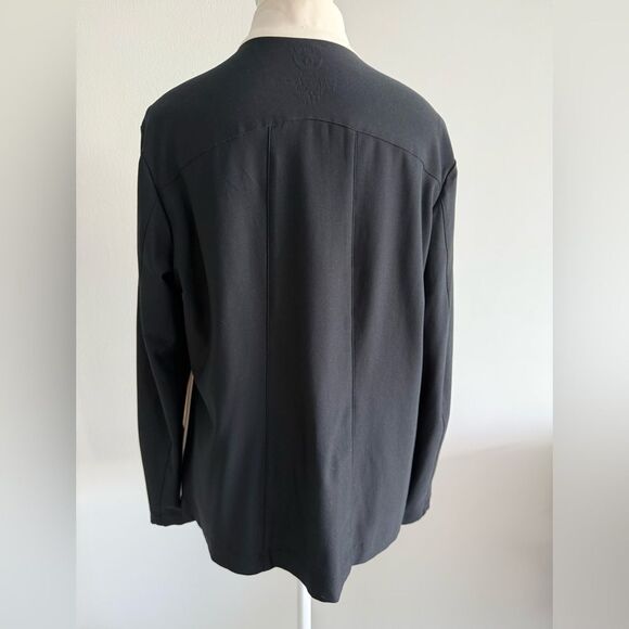 Zenergy by Chicos Stylish Black and beige Women's Jacket. - Picture 2 of 3